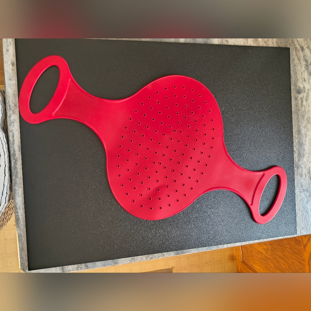 Holiday Silicone Bakeware Set With Racks - Picture 9 of 16
